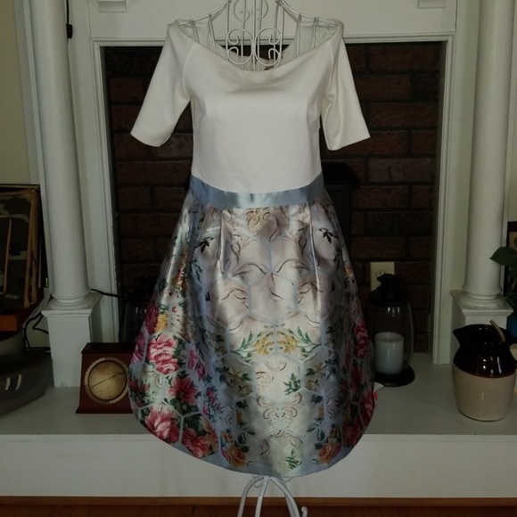 REFLECTION OF CHARACTER ❣️Ted Baker! Absolutely gorgeous dress, size 2 NWT - Picture 5 of 8